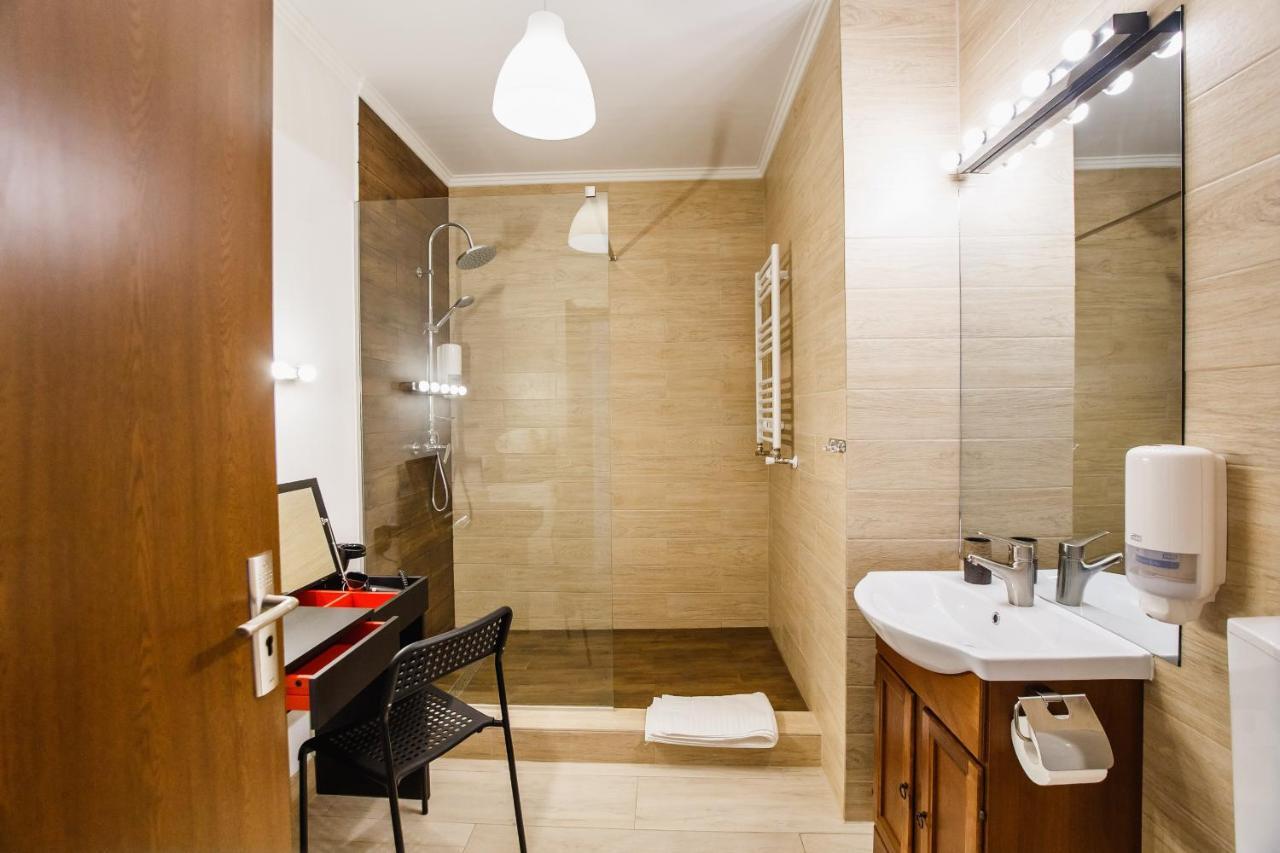 Fresh Studio In Central Oradea Lägenhet Exteriör bild