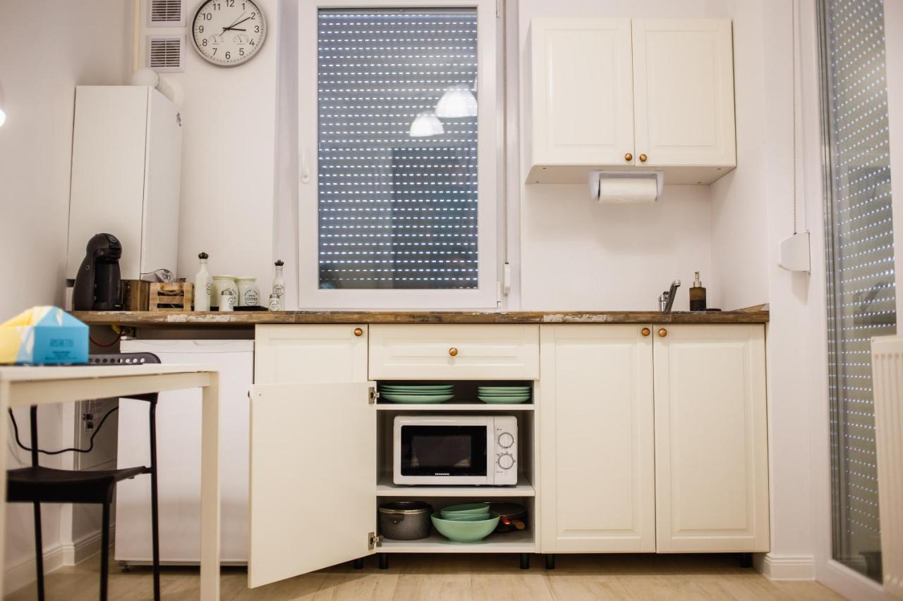 Fresh Studio In Central Oradea Lägenhet Exteriör bild