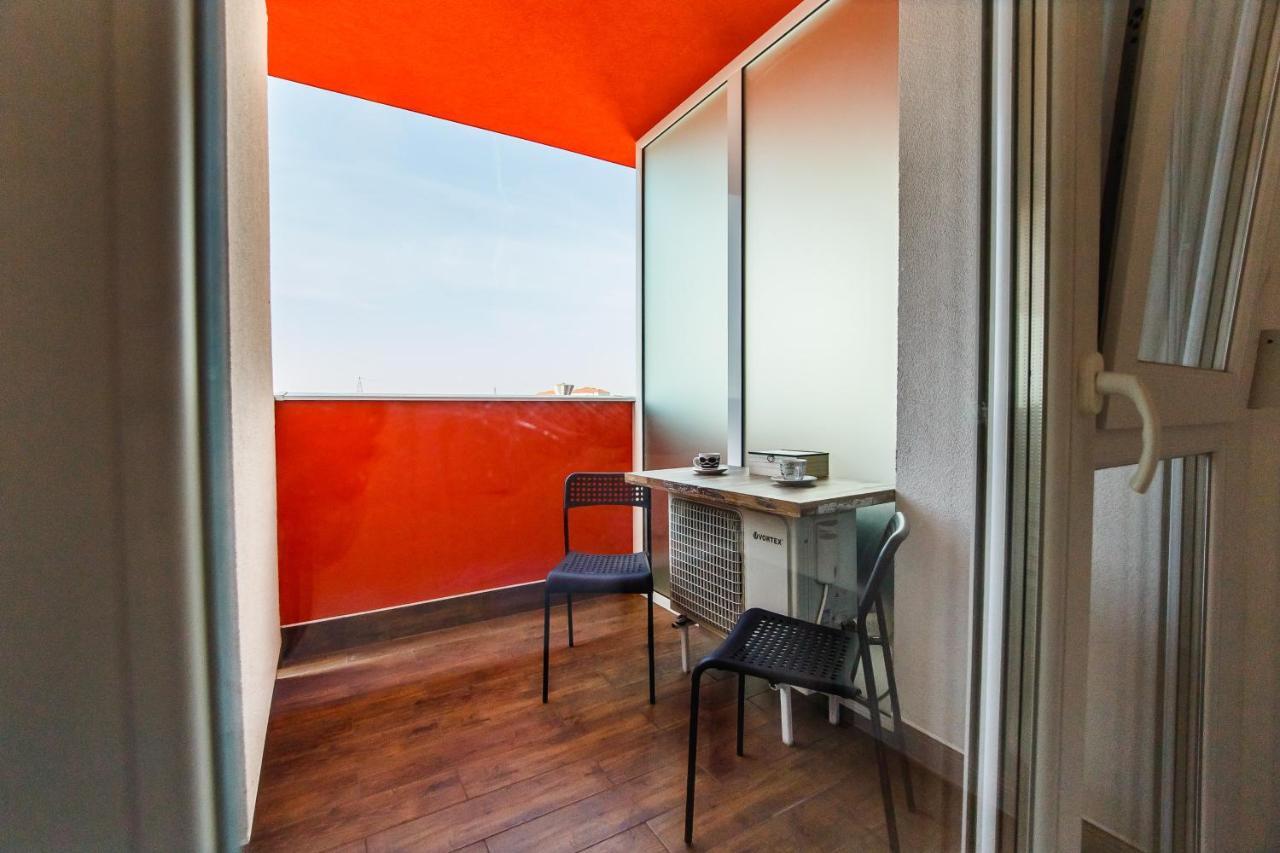 Fresh Studio In Central Oradea Lägenhet Exteriör bild